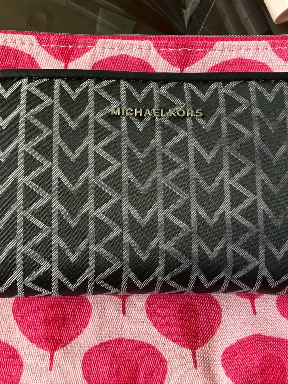 Michael Kors Black Logo Monogram Zip Wallet